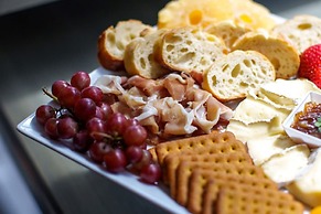 AC Hotel by Marriott Tallahassee Universities at the Capitol