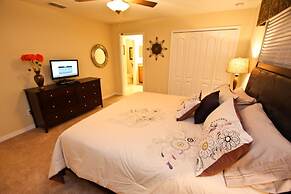 Paradise Palms by PRP