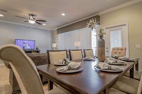 Windsor at Westside by PRP