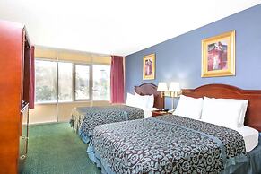 Blue Way Inn & Suites Wichita East