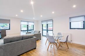 Stunning 2bed Flat in Bond House