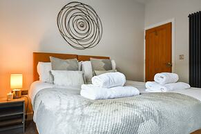 Long Eaton Modern 4bed House