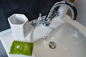 Long Eaton Modern 4bed House