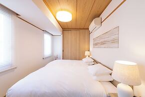 Atrium - Self Check-In Only