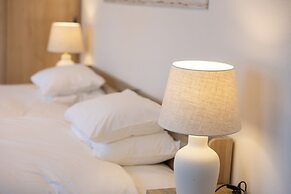 Atrium - Self Check-In Only