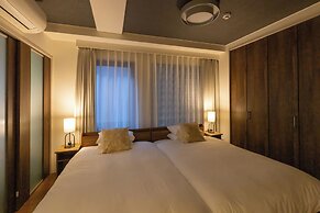 Atrium - Self Check-In Only