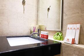 Comfy 2BR L'Avenue Apartment