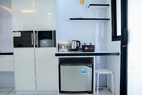 Comfort Studio Kebagusan City Apartment