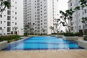 2BR for 5 Pax Bassura Apartment Next to Mall