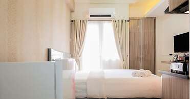 Comfortable Fully Furnished Studio Green Pramuka City Apartment