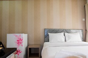 Comfortable Fully Furnished Studio Green Pramuka City Apartment