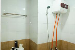 Comfortable Fully Furnished Studio Green Pramuka City Apartment