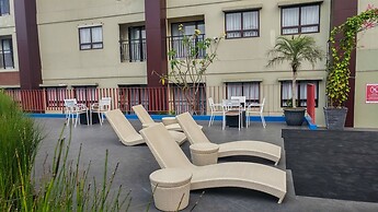 Best Price Studio Apartment at Atria Residence near Mall