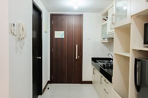 Cozy with City View Studio at Scientia Apartment