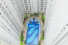 Relaxing 3BR Apartment at Bassura City near Shopping Mall