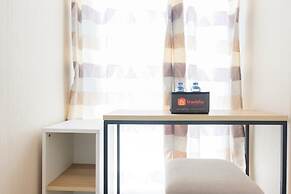 Comfy Studio Apartment with Extra Bed at M-Town Residence