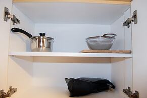 Cozy 1BR Apartment Grand Kamala Lagoon