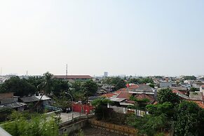 New Studio at Bassura City Apartment near Shopping Mall