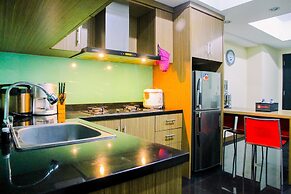 Modern 2BR at The Wave Epicentrum Apartment near Kuningan