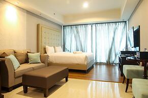 Elegant Studio Kemang Village Apartment