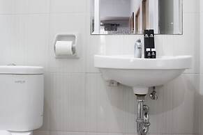 Deluxe 2BR Apartment at Newton Residence with Mountain View