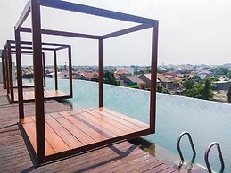 Minimalist and Comfy 1BR Grand Kamala Lagoon Apartment