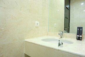 Stunning 2BR at The Empyreal Condominium Epicentrum Apartment