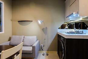 1BR Fully Furnished Apartment at Green Pramuka