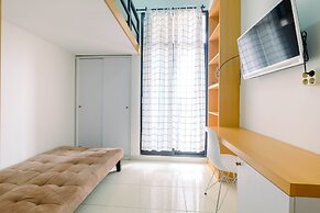 Minimalist and Comfortable Studio Dave Apartment