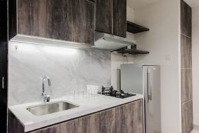 Bright 2BR Apartment at Paramount Skyline