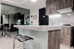 Bright 2BR Apartment at Paramount Skyline