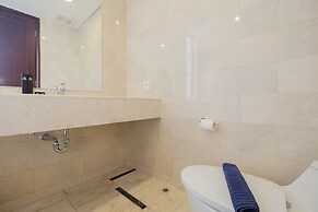 Spacious 2BR @ The Empyreal Condominium Epicentrum Apartment