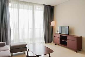 Exclusive 2BR @ The Empyreal Condominium Epicentrum Apartment