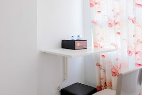 Comfortable and Fully Furnished Studio at Poris 88 Apartment