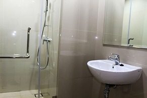 Minimalist 1BR Apartment at M-Town Signature