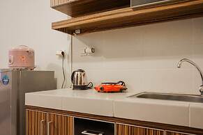 Comfy and Minimalist Studio Apartment Scientia Residence Tower B