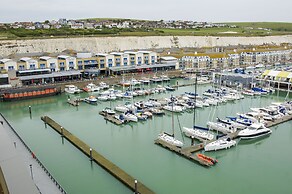 Orion Marina Sea View Parking by Brighton Holiday Lets