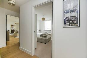 Orion Marina Sea View Parking by Brighton Holiday Lets