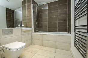 Orion Marina Sea View Parking by Brighton Holiday Lets