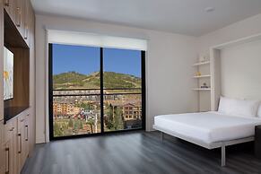 YOTELPAD Park City