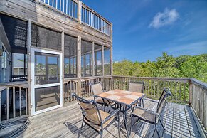 Purple Parrot - 200 Leonora Ct