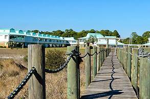 Bikinis & Martinis - Surf Club B12