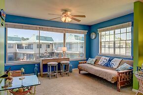 Bikinis & Martinis - Surf Club B12