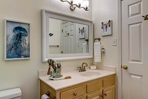 Dauphin Charm - 2237 Bienville