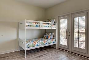 Dauphin Charm - 2237 Bienville