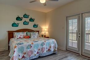 Dauphin Charm - 2237 Bienville