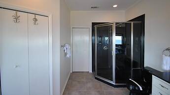 Tidal Wave - 2636 Bienville