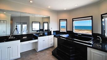 Tidal Wave - 2636 Bienville