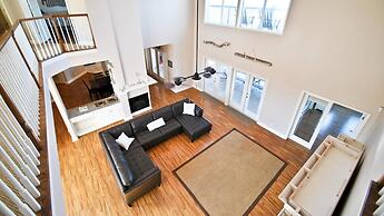 Tidal Wave - 2636 Bienville