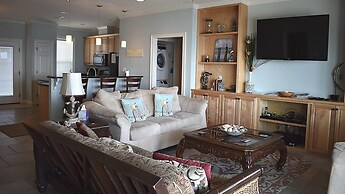 Southern Breeze - 103 Vaca Ct